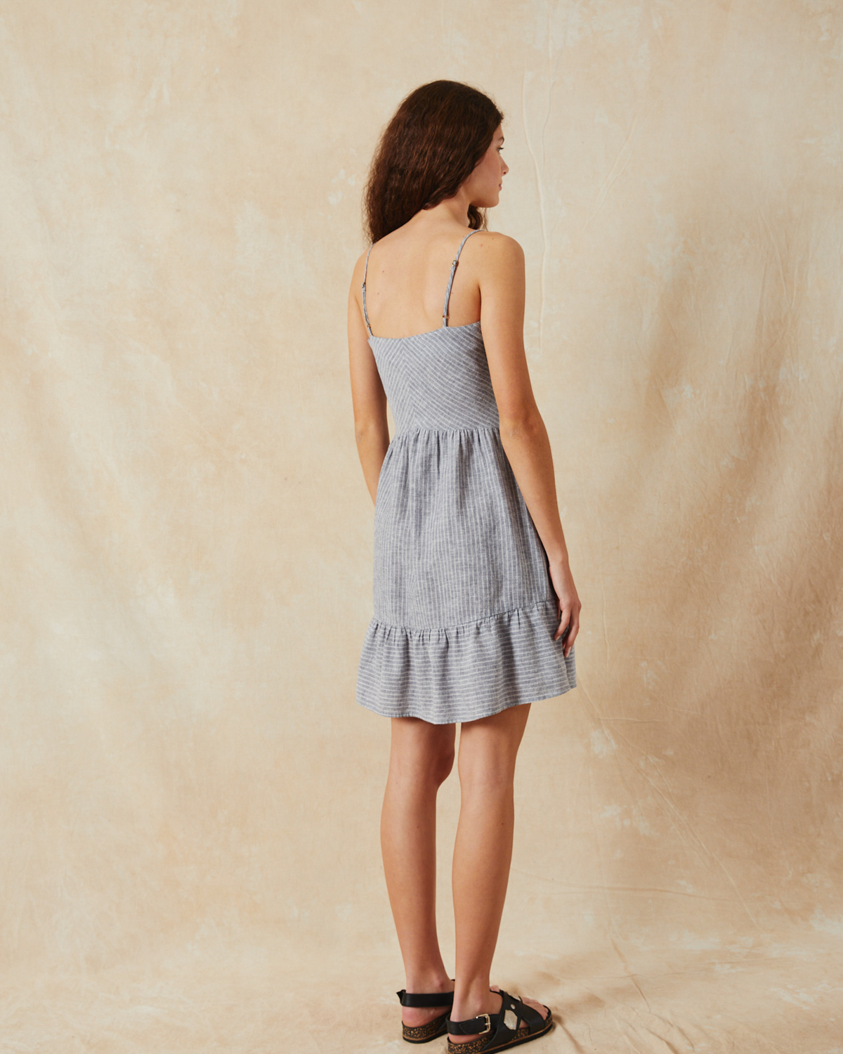 wanama_vestido-lightblue-linen_42-22-2024__picture-14260