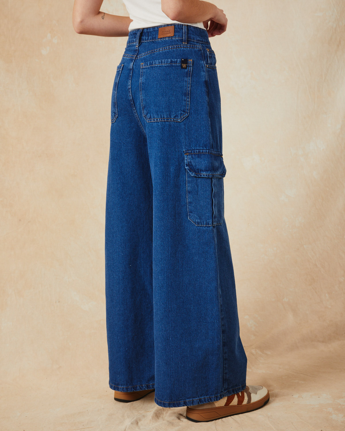 wanama_jean-stewart-cargo-low-dark-blue-tina_47-23-2024__picture-14414