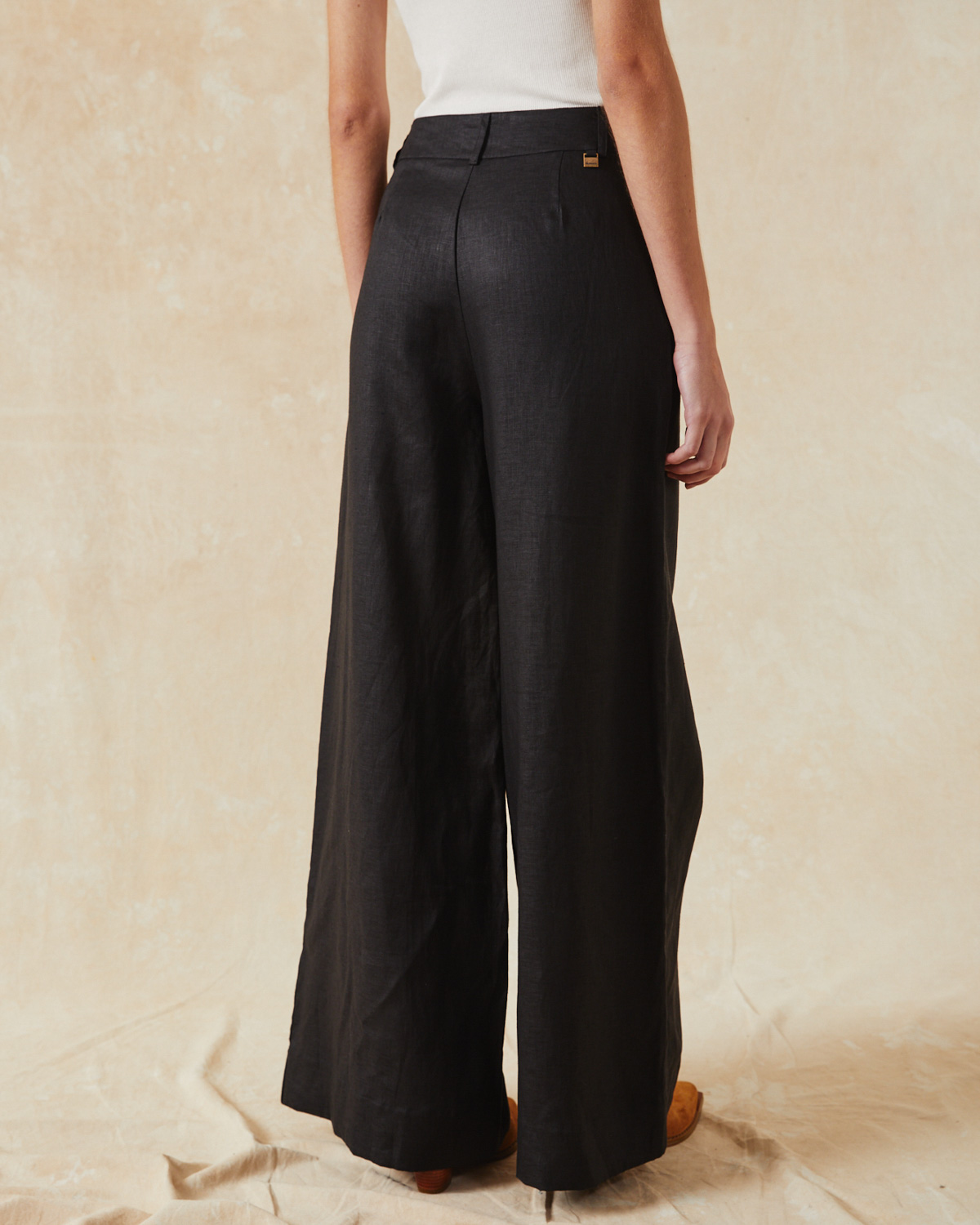 wanama_pantalon-valley-pure-linen_50-22-2024__picture-14439