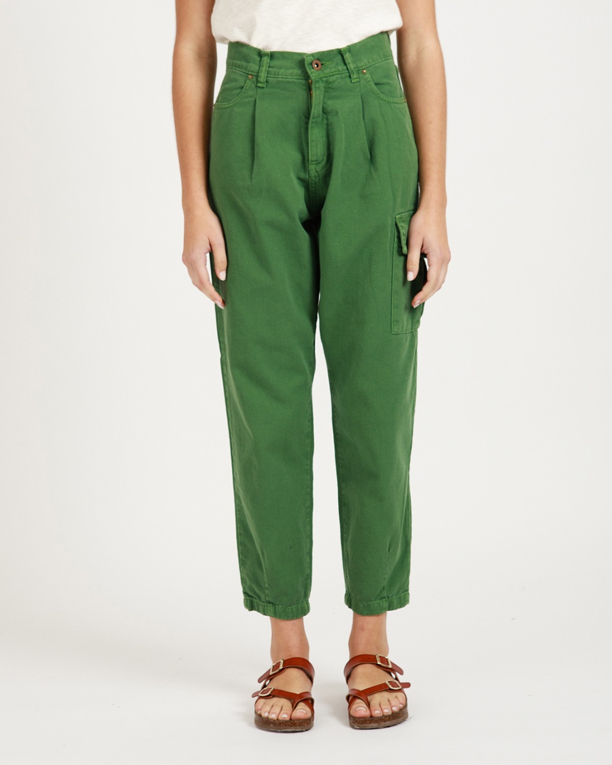 wanama_slouchy-cargo-green-elvis-jeans-ii_21-14-2022__picture-2405